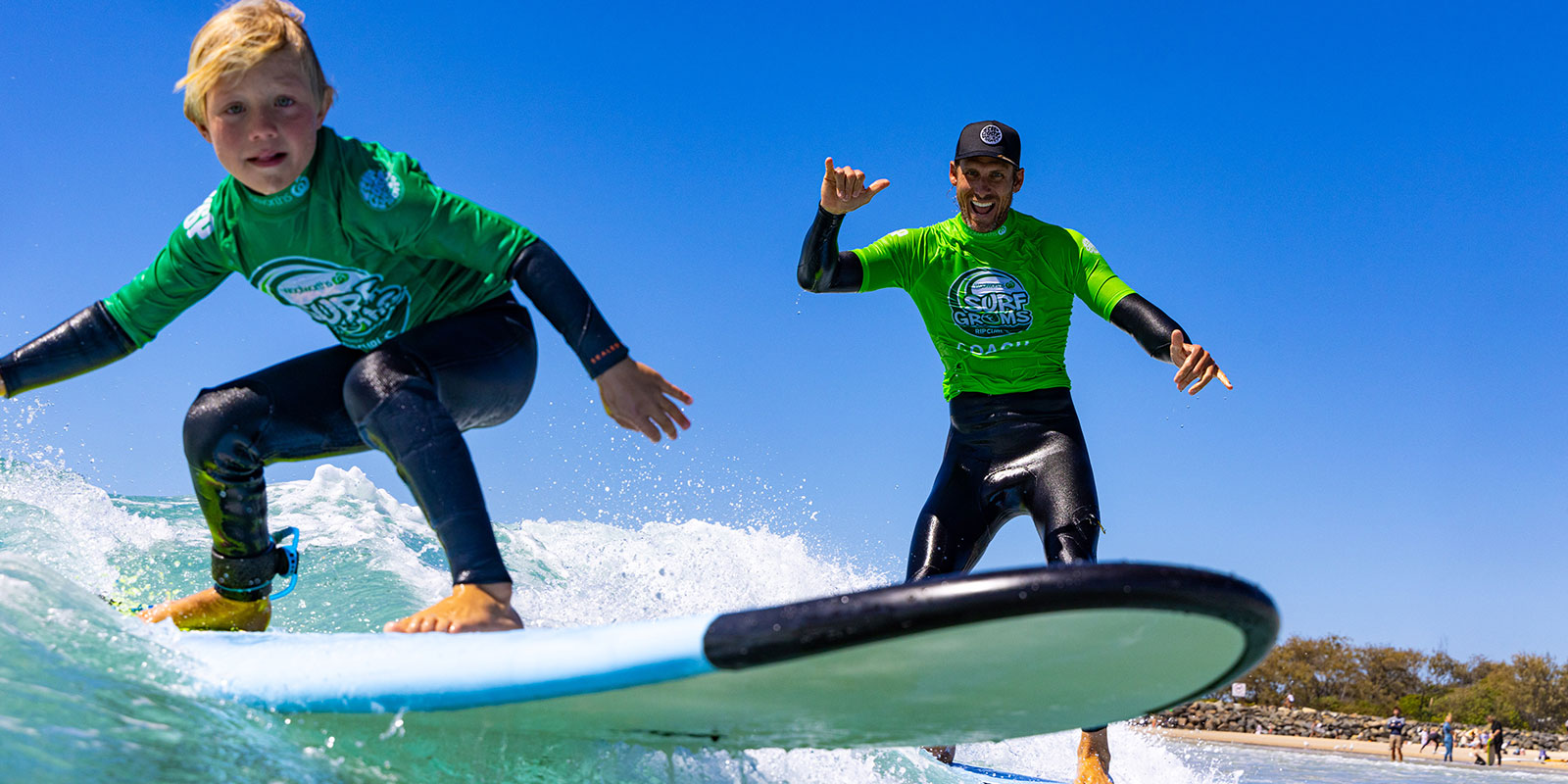 Tidal Triumph: Top-notch Tutoring for Surfing Success